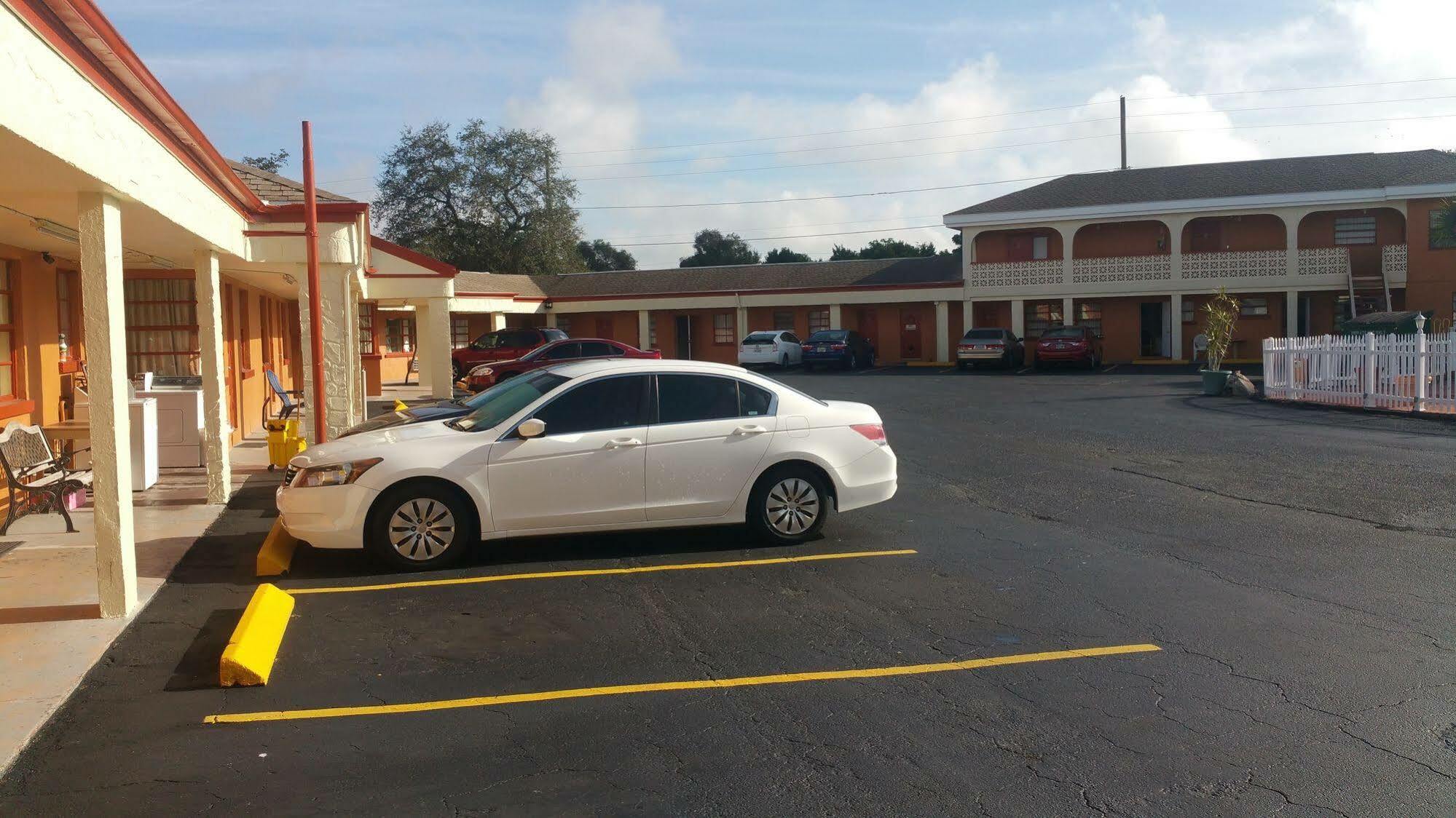 Travelers Inn - Clearwater Bagian luar foto