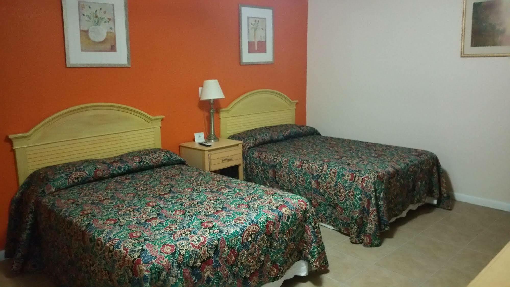 Travelers Inn - Clearwater Bagian luar foto