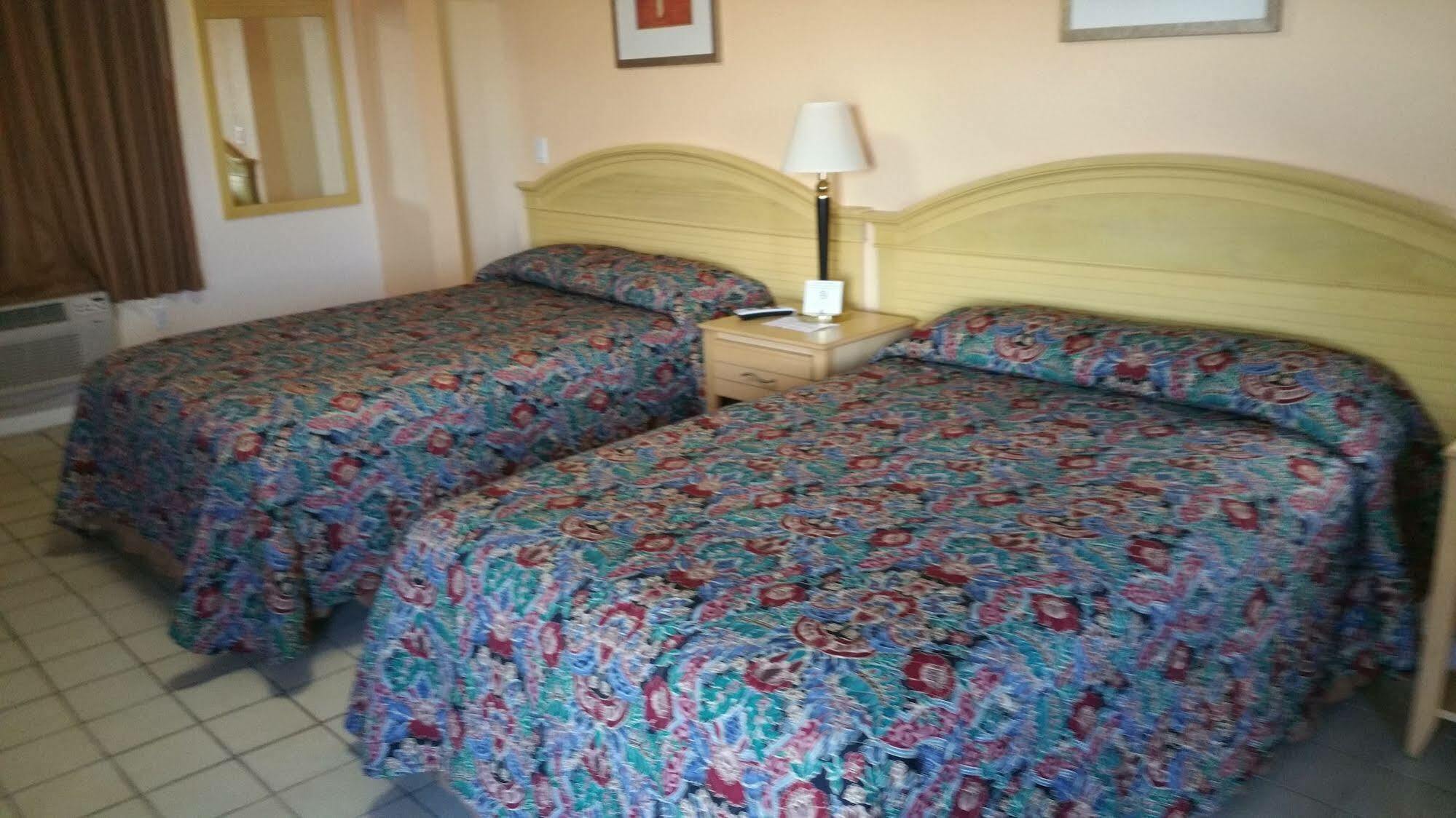 Travelers Inn - Clearwater Bagian luar foto